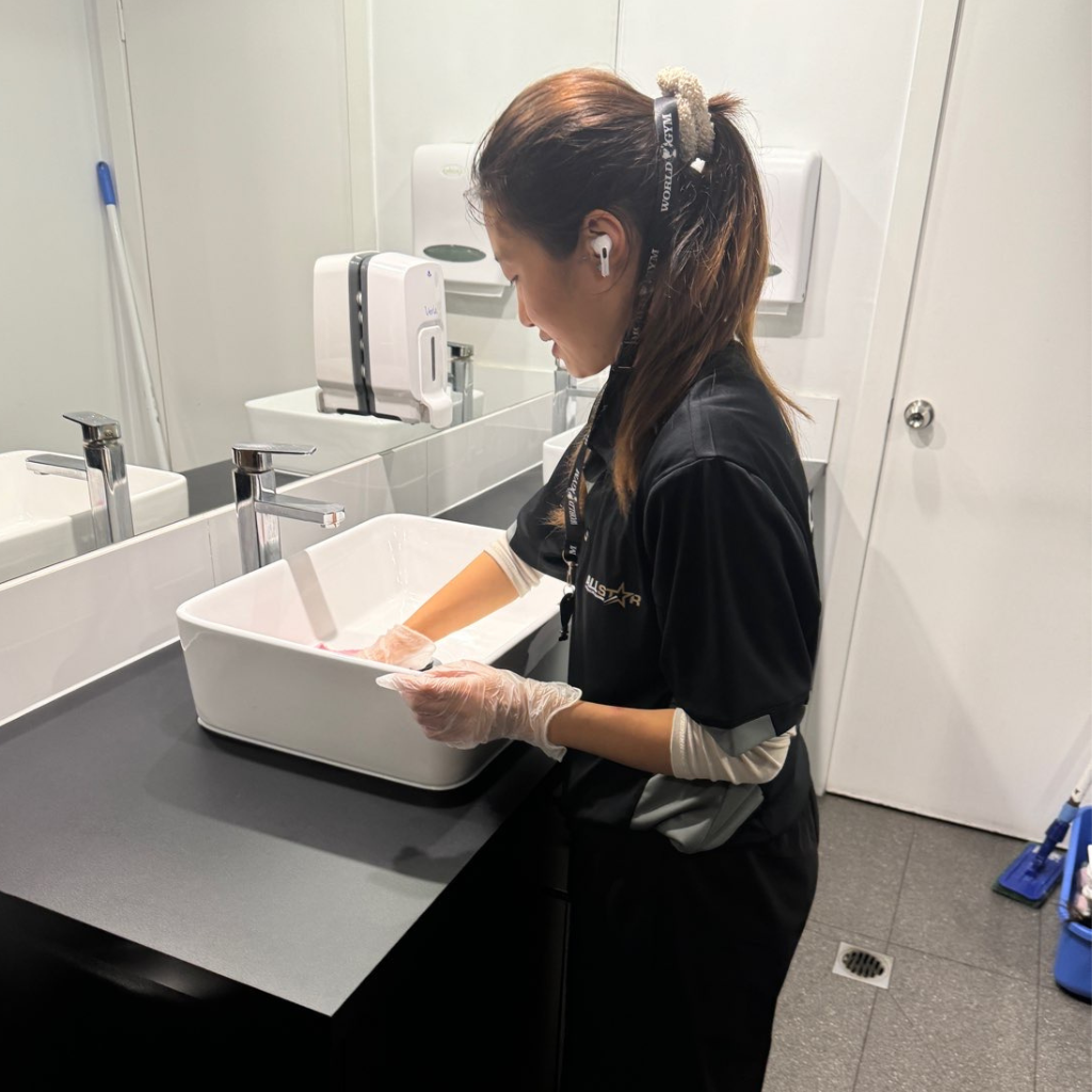 Commercial Cleaning and Office Cleaning